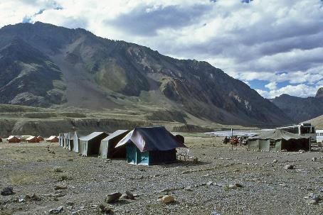 D:\DataFoto\Dia's - Reizen\1995-07-16 Ladakh\05 Naar Leh\Best Of\Ldak0333y.jpg