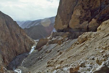 D:\DataFoto\Dia's - Reizen\1995-07-16 Ladakh\05 Naar Leh\Best Of\Ldak0339y.jpg