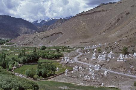 D:\DataFoto\Dia's - Reizen\1995-07-16 Ladakh\08 Kloosters Ladakh\Best Of\Ldak0432y.jpg