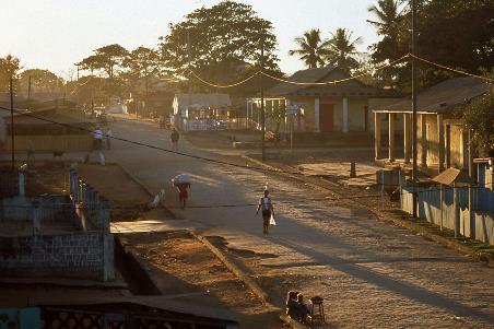 D:\DataFoto\Dia's - Reizen\2001-07-18 Madagaskar\15 Belo-sur-Tsiribihina\Best Of\Mada0469y.jpg