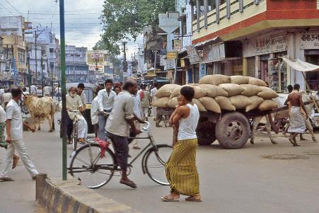 D:\DataFoto\Dia's - Reizen\2004-04-03 Orissa\02 Varanasi\NInd0061y.jpg