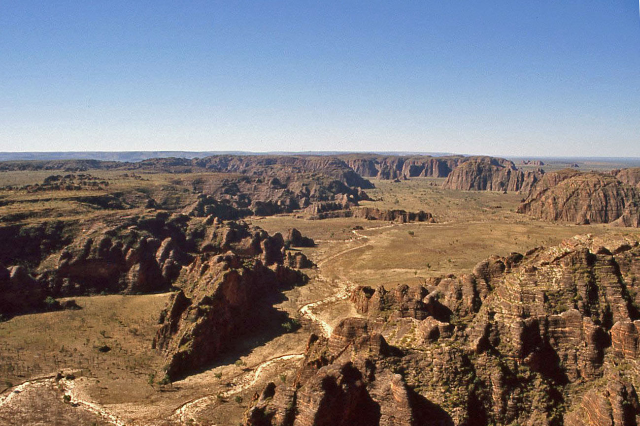 D:\DataFoto\Dia's - Reizen\2008-07-10 West-Australie\67 Purnululu Helikopter\Best Of\WAus0981y.jpg