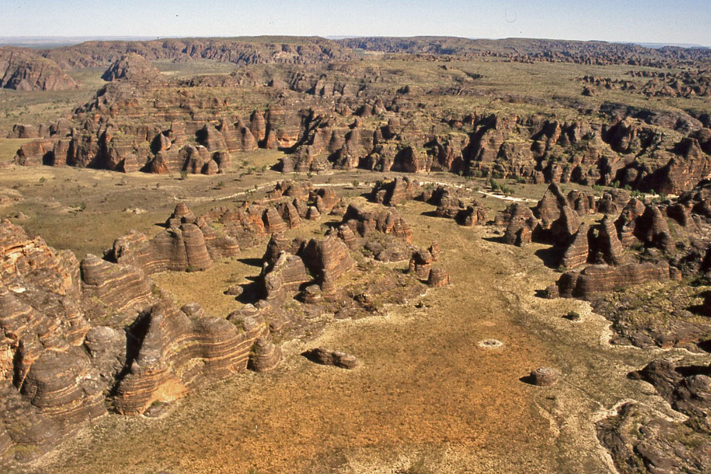 D:\DataFoto\Dia's - Reizen\2008-07-10 West-Australie\67 Purnululu Helikopter\Best Of\WAus0976y.jpg