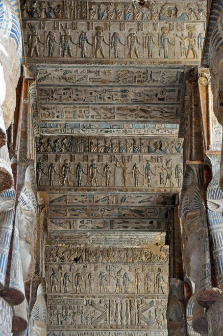 D:\DataFoto\Foto's - Reizen\2010-04-04 Egypte (herschikt)\14 Dendera\Best Of (herschikt)\03 Zijwanden\EGYP1489y.jpg