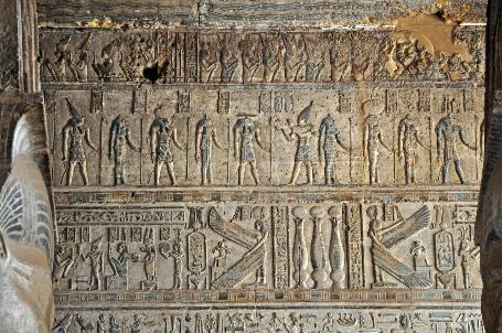 D:\DataFoto\Foto's - Reizen\2010-04-04 Egypte (herschikt)\14 Dendera\Best Of (herschikt)\03 Zijwanden\EGYP1490y.jpg