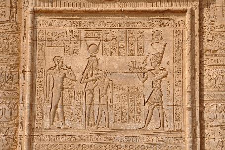 D:\DataFoto\Foto's - Reizen\2010-04-04 Egypte (herschikt)\14 Dendera\Best Of (herschikt)\02 Mammisi\EGYP1432y.jpg