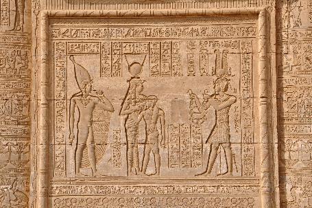 D:\DataFoto\Foto's - Reizen\2010-04-04 Egypte (herschikt)\14 Dendera\Best Of (herschikt)\02 Mammisi\EGYP1433y.jpg