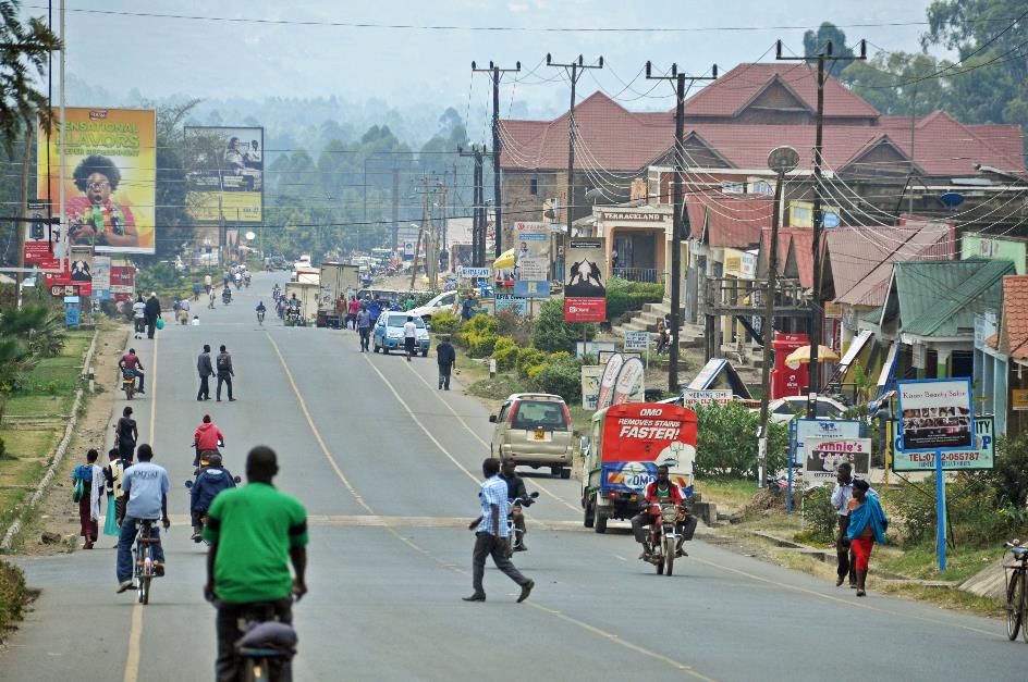 D:\DataFoto\Foto's - Reizen\2016-07-11 Oeganda - Rwanda\23 Naar Virunga\Best Of\OERW3226y.jpg