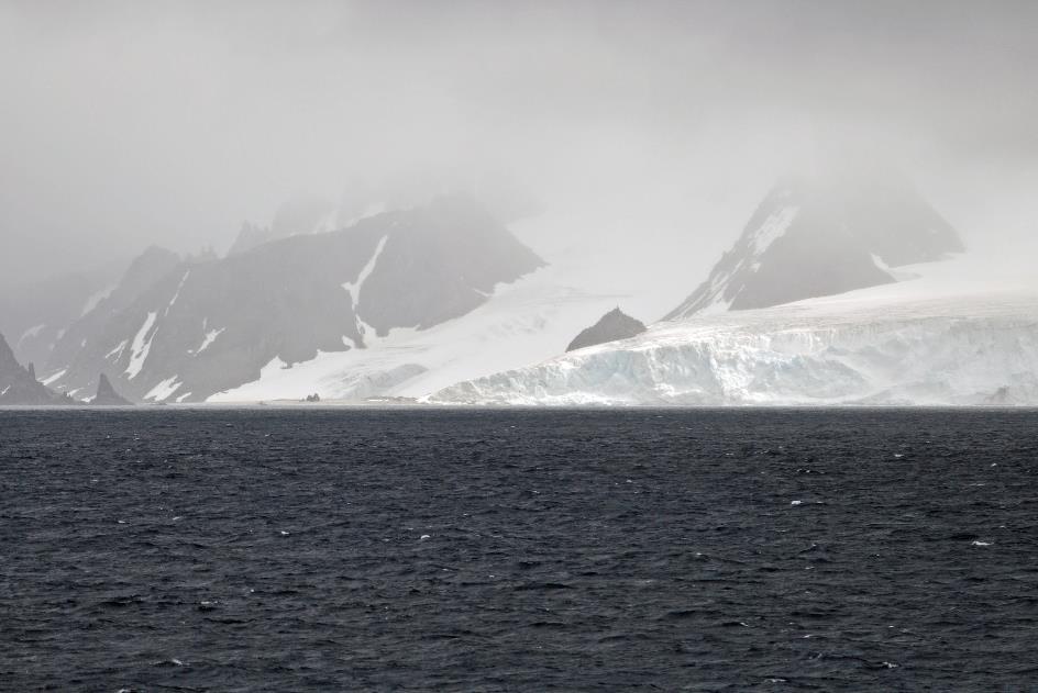 D:\DataFoto\Foto's - Reizen\2018-01-21 Antarctica (herschikt)\05 de Gerlachekanaal\Best Of\ANTA0363y.jpg