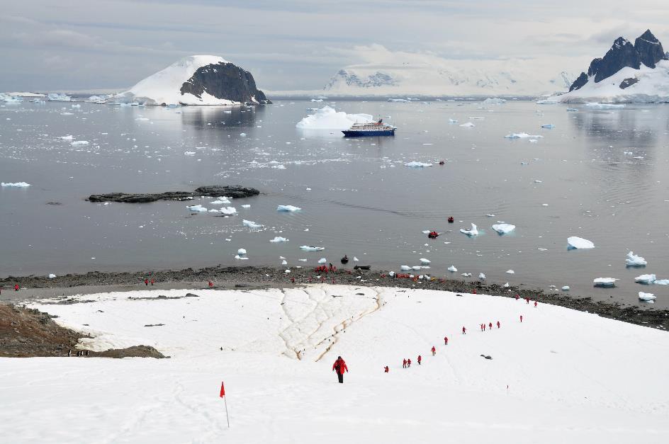 D:\DataFoto\Foto's - Reizen\2018-01-21 Antarctica (herschikt)\13 Danco Island\Best Of\ANTA1650x.jpg