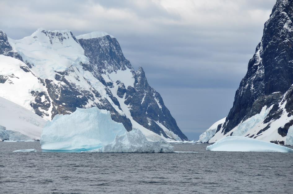 D:\DataFoto\Foto's - Reizen\2018-01-21 Antarctica (herschikt)\17 Lemairekanaal\Best Of\ANTA2062x.jpg