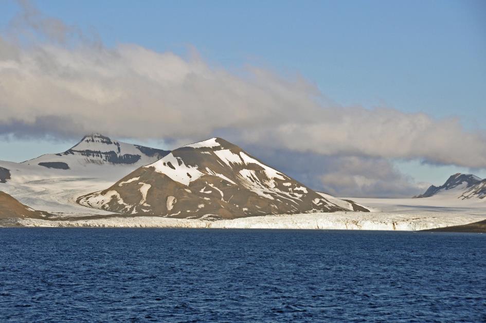 D:\DataFoto\Foto's - Reizen\2018-07-18 Spitsbergen\21 Brepollen\Best Of\SPIT3579y.jpg