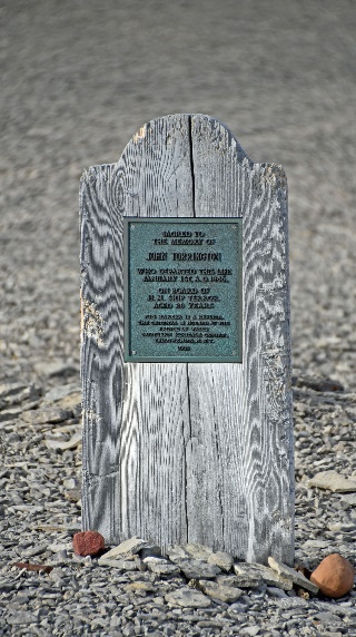 D:\DataFoto\Foto's - Reizen\2023-08-13 Noordwestelijke Doorvaart\33 Beechey Island\Best Of\NWD_3260b.jpg